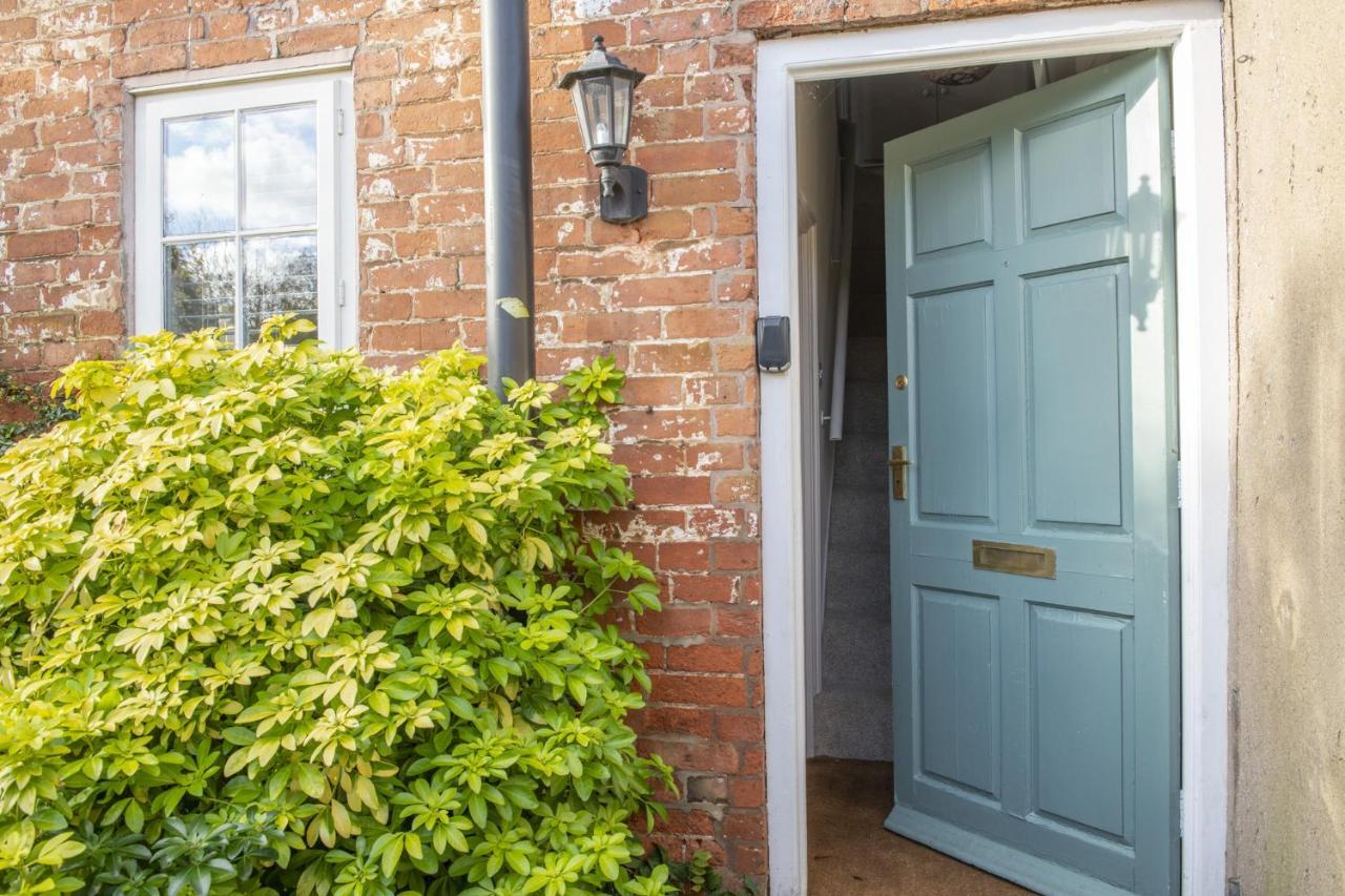 Beautiful 2 Bedroom Cottage In Oxton Oxton  Exterior foto